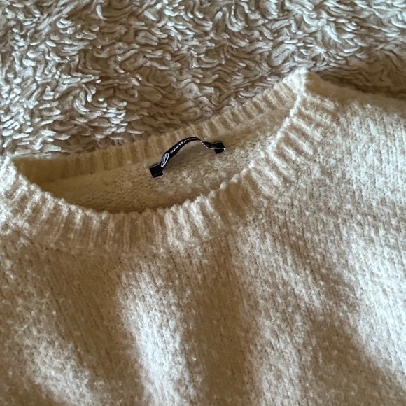 Cream Sweater Dress - Picture 5 of 10